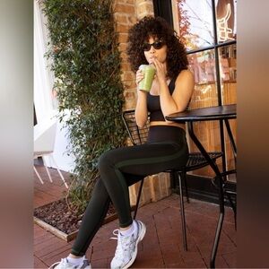 Outdoor Voices Black Leggings with Green Trim Seamless 7/8